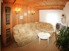 Charming Holiday Home in Kuhlungsborn with Terrace, Kühlungsborn